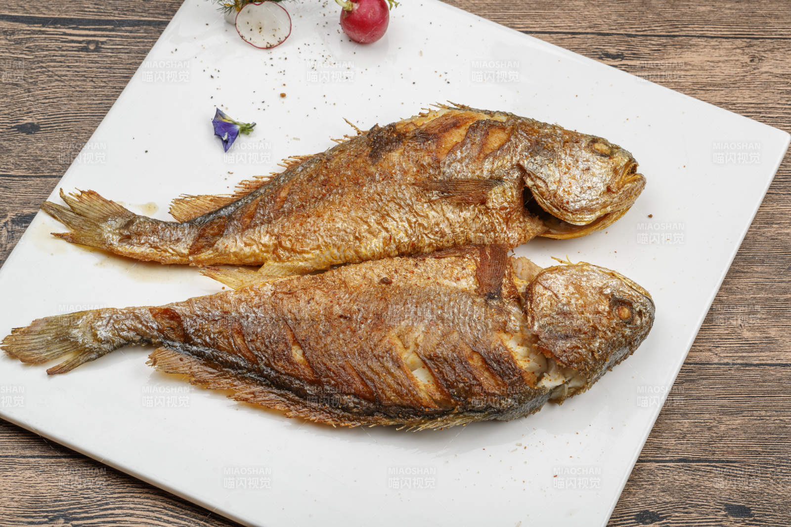 香酥小黄鱼图片