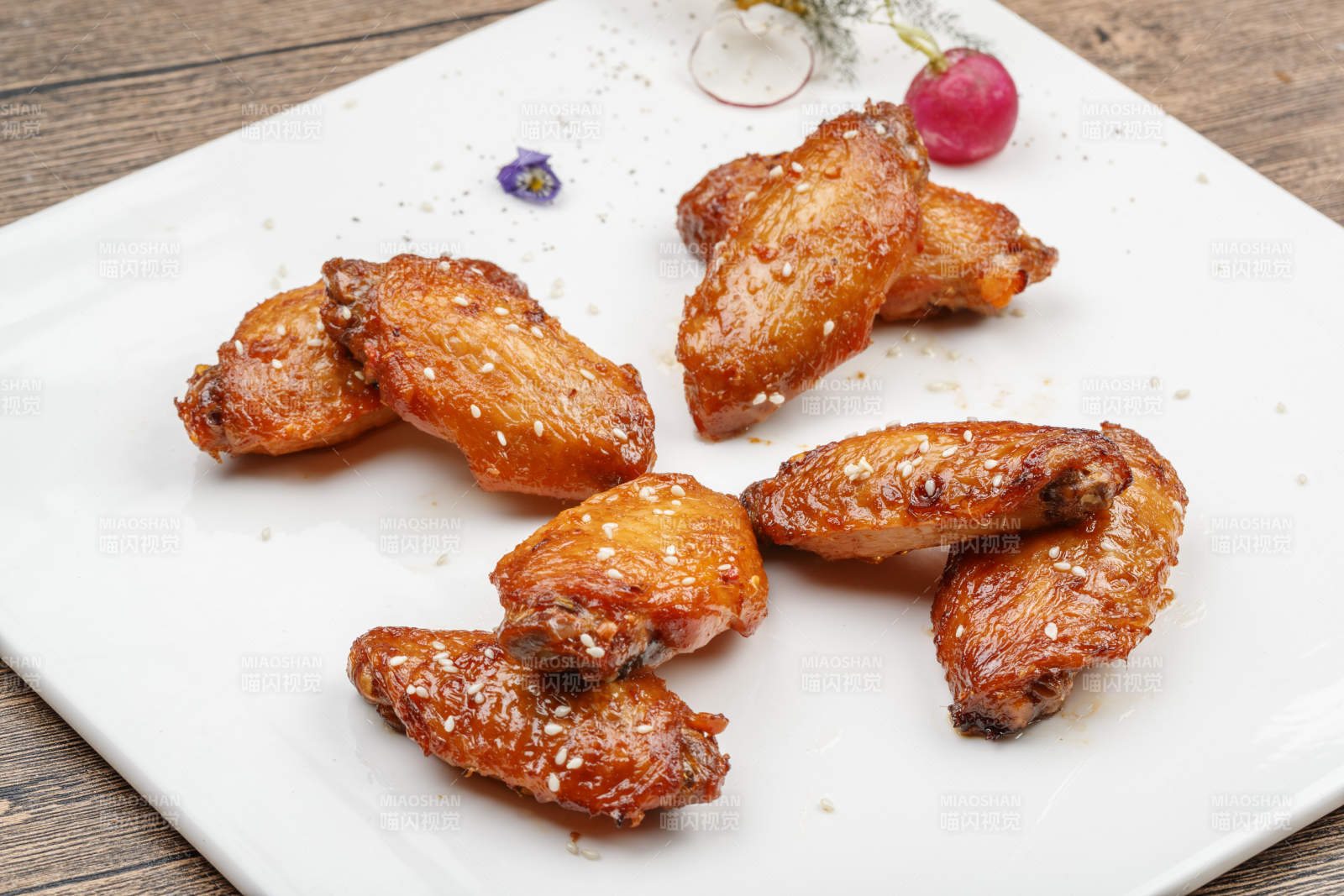 秘制奥尔良鸡翅图片