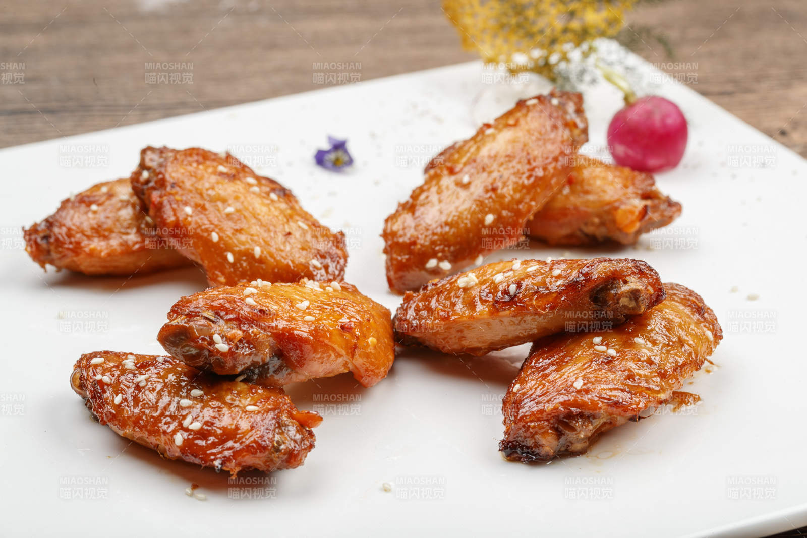 秘制奥尔良鸡翅图片