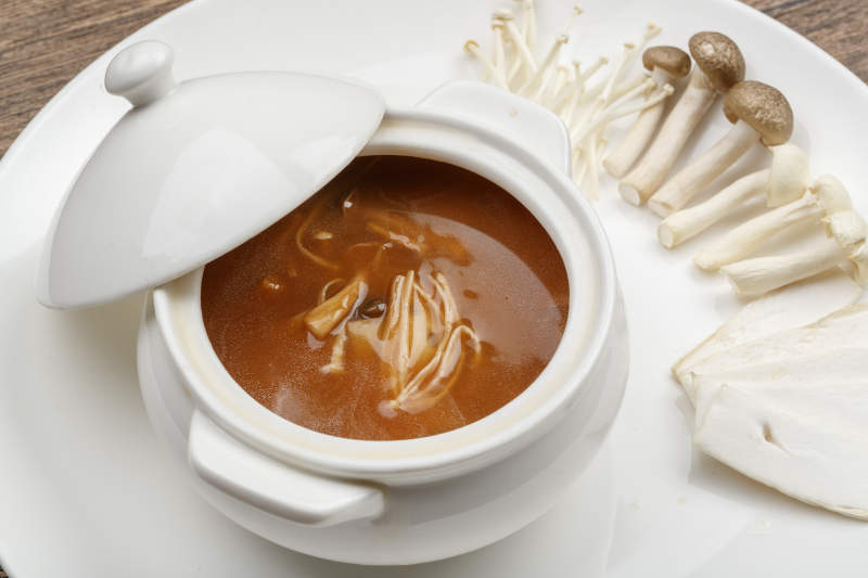 山珍菌羹素佛跳墙图片