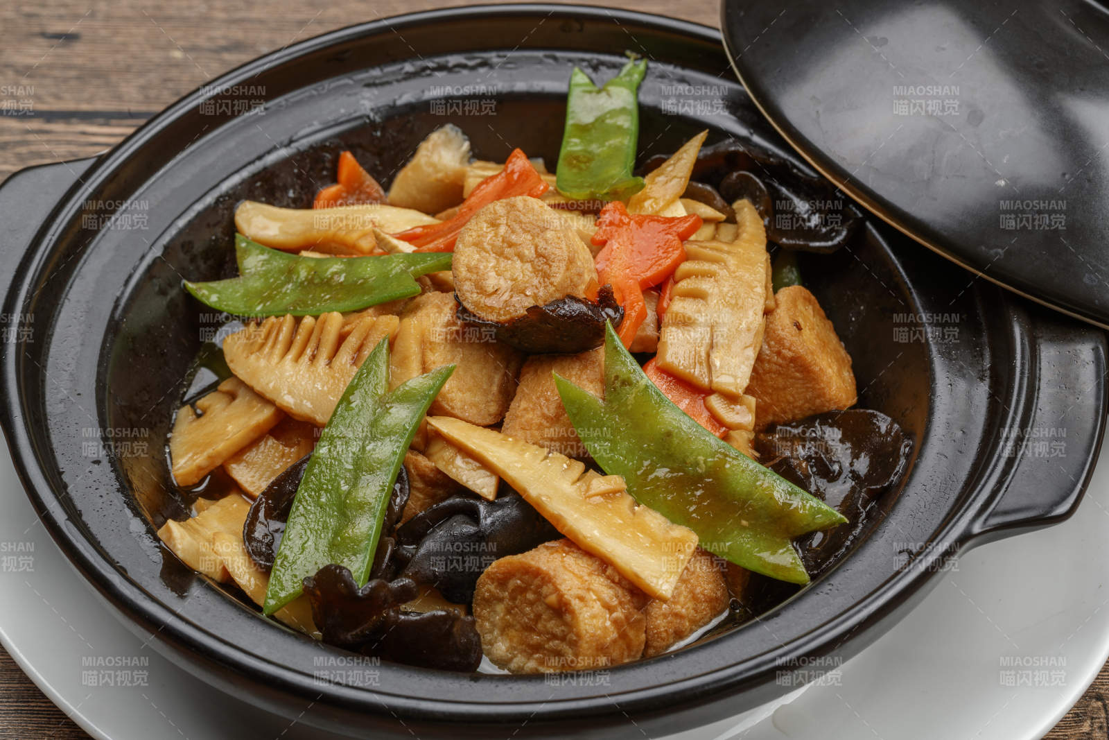 砂锅素什锦图片