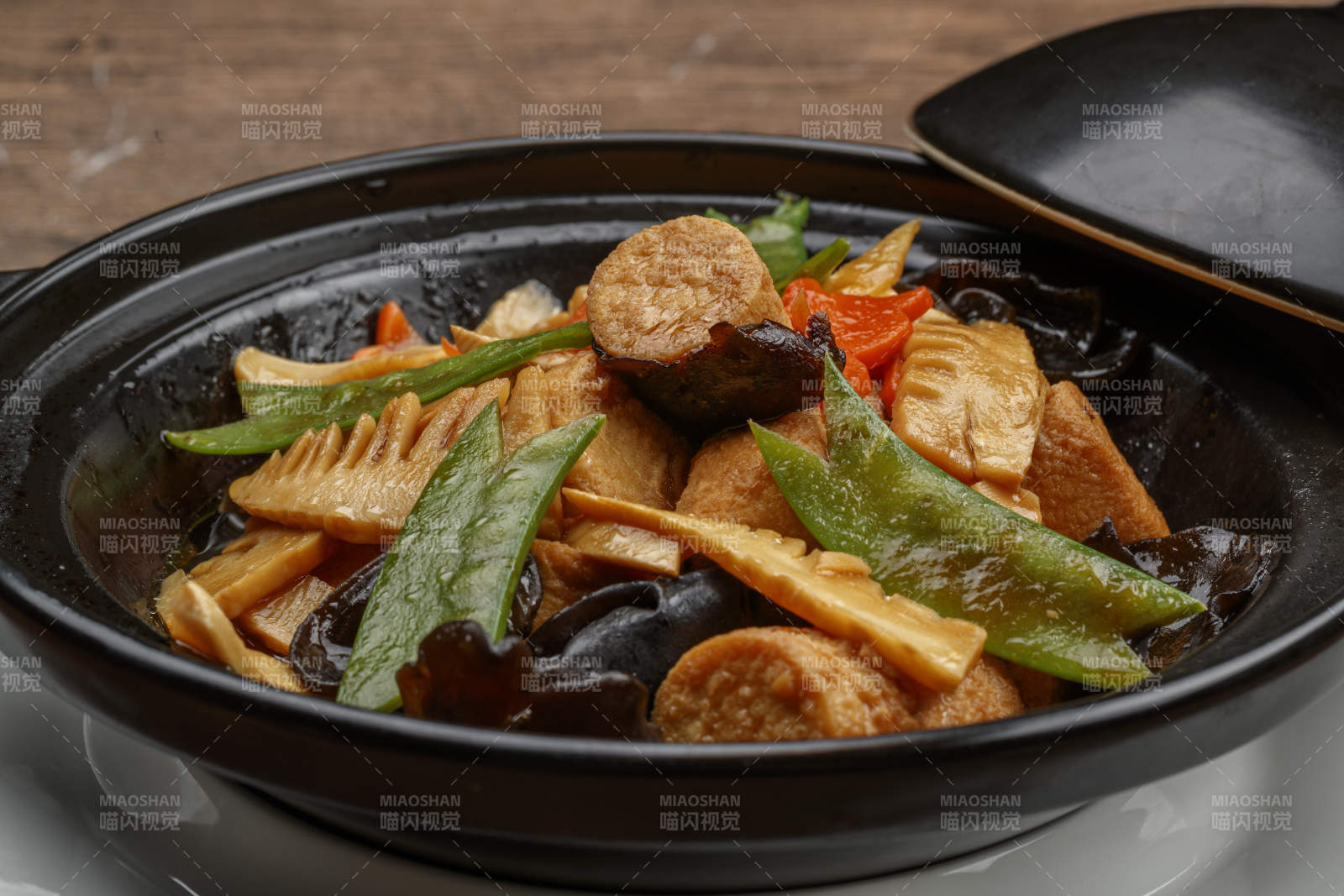 砂锅素什锦图片