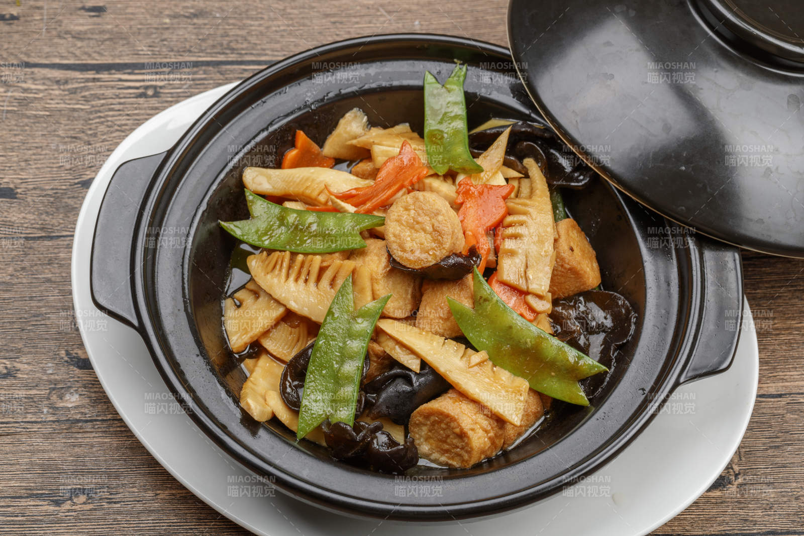 砂锅素什锦图片