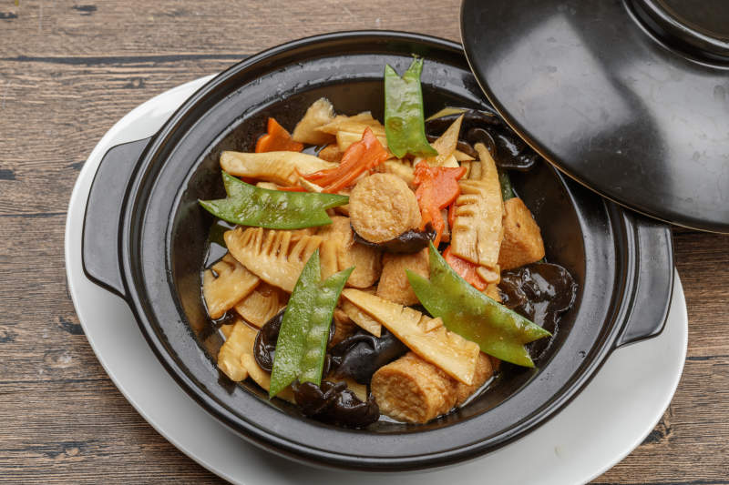 砂锅素什锦图片