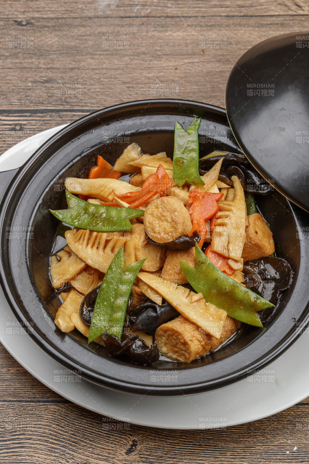 砂锅素什锦图片