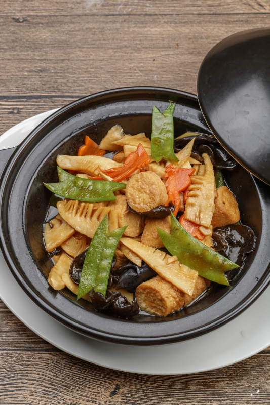 砂锅素什锦图片