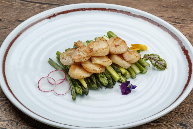 芦笋香煎带子贻贝瑶柱图片