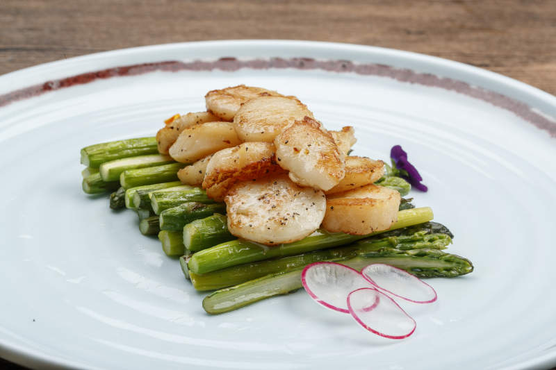 芦笋香煎带子贻贝瑶柱图片