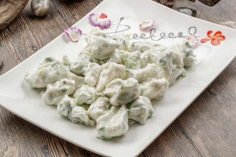 香椿芽炒飞龙图片