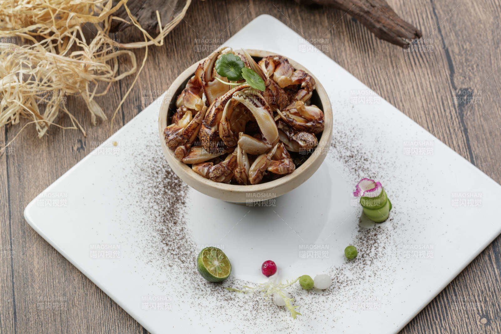 糟醉蟹钳生淹蟹钳图片