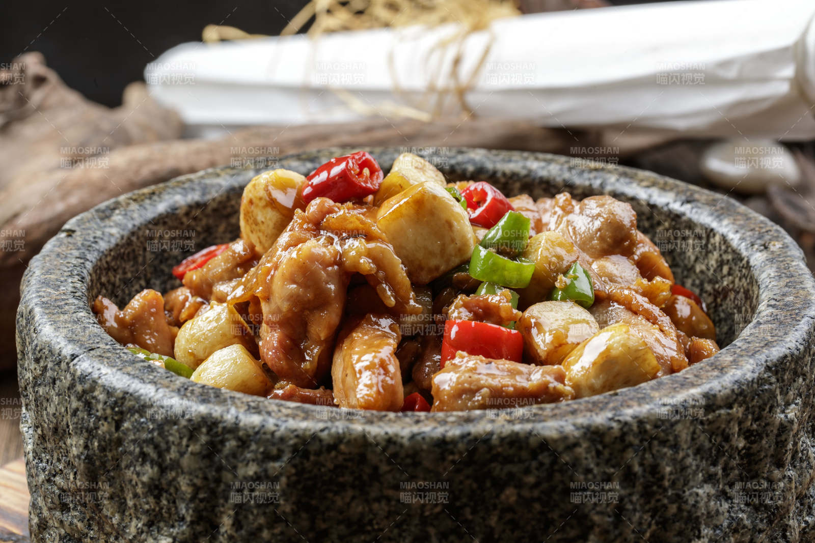 奶香浓汤大虾仁图片