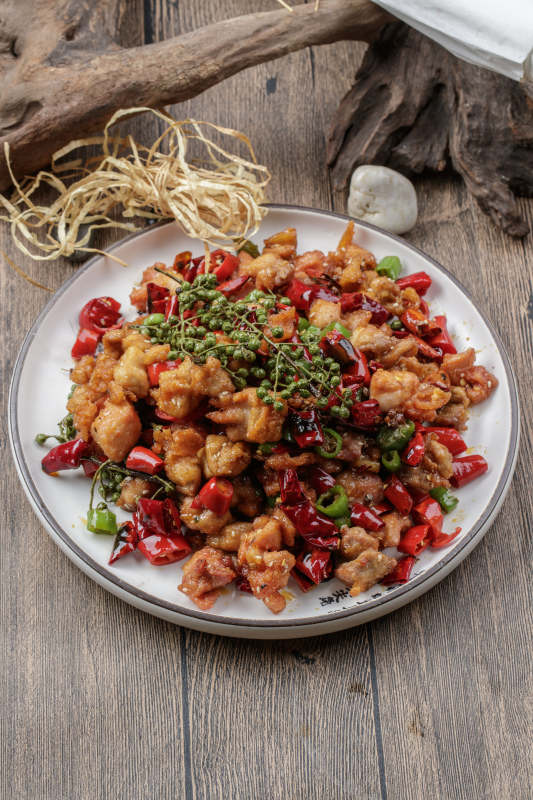 砂锅牛肉粒焗长山药图片