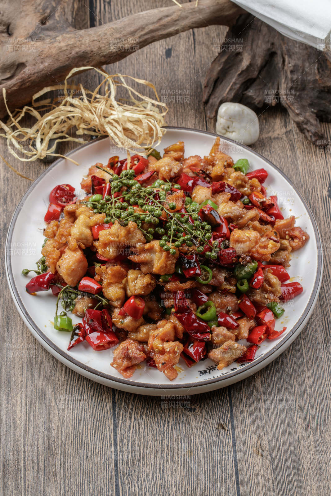 砂锅牛肉粒焗长山药图片