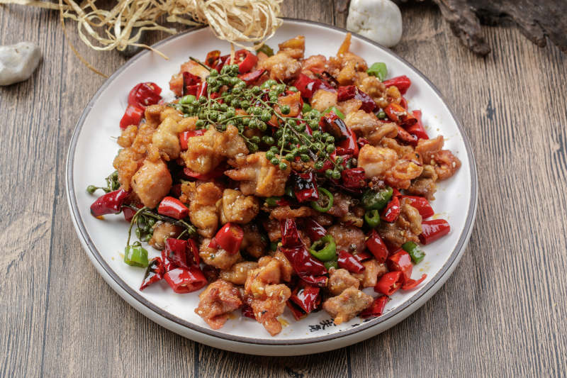 石锅蒜香肥肠图片