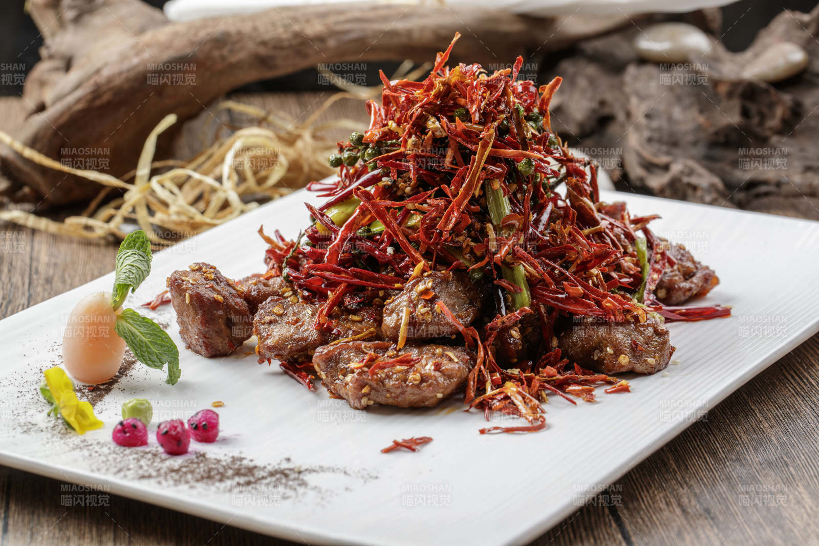 藤椒辣子鸡图片