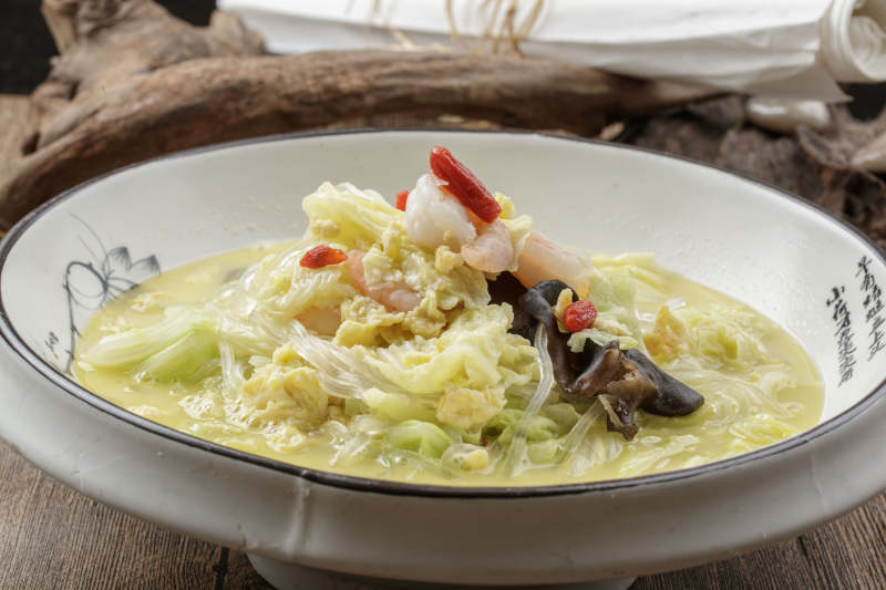 家常炖鱼头图片