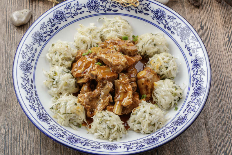 农家乱炖豆角南瓜土豆排骨图片