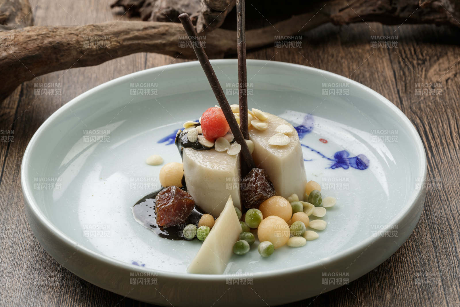 话梅坚果杏仁豆腐图片