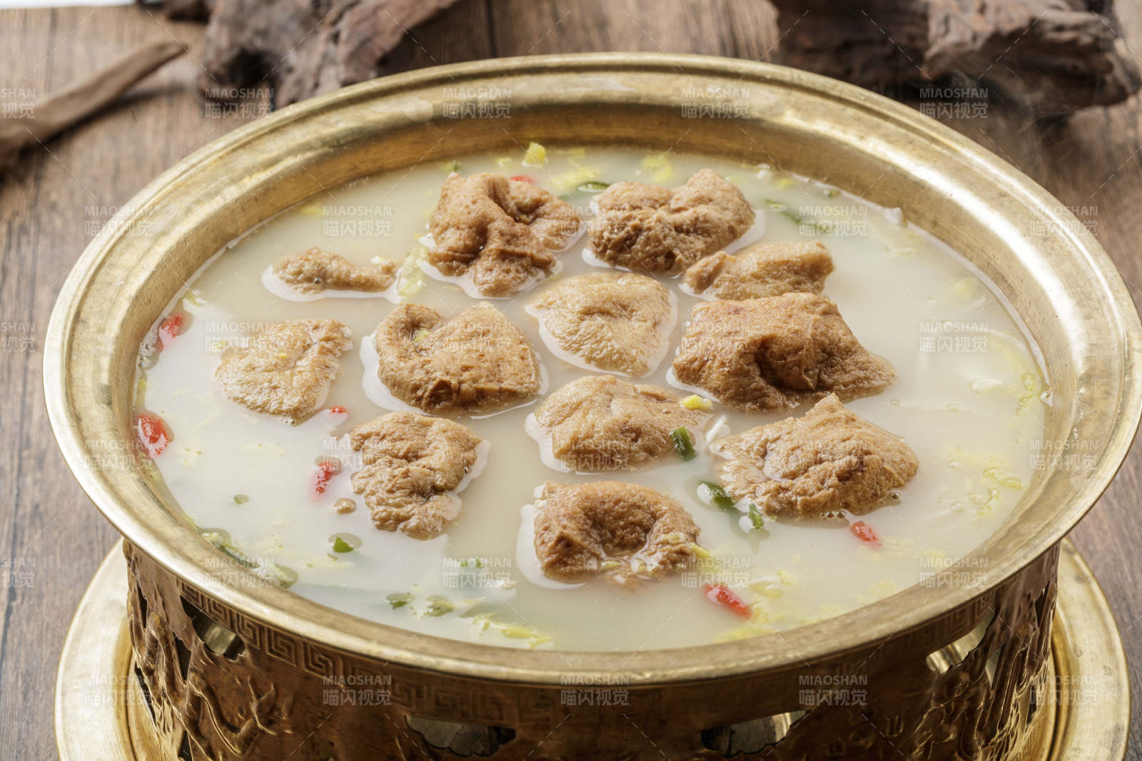 浓汤白菜豆腐泡炸豆腐图片