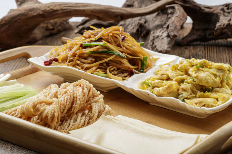 农家老咸菜卷饼图片