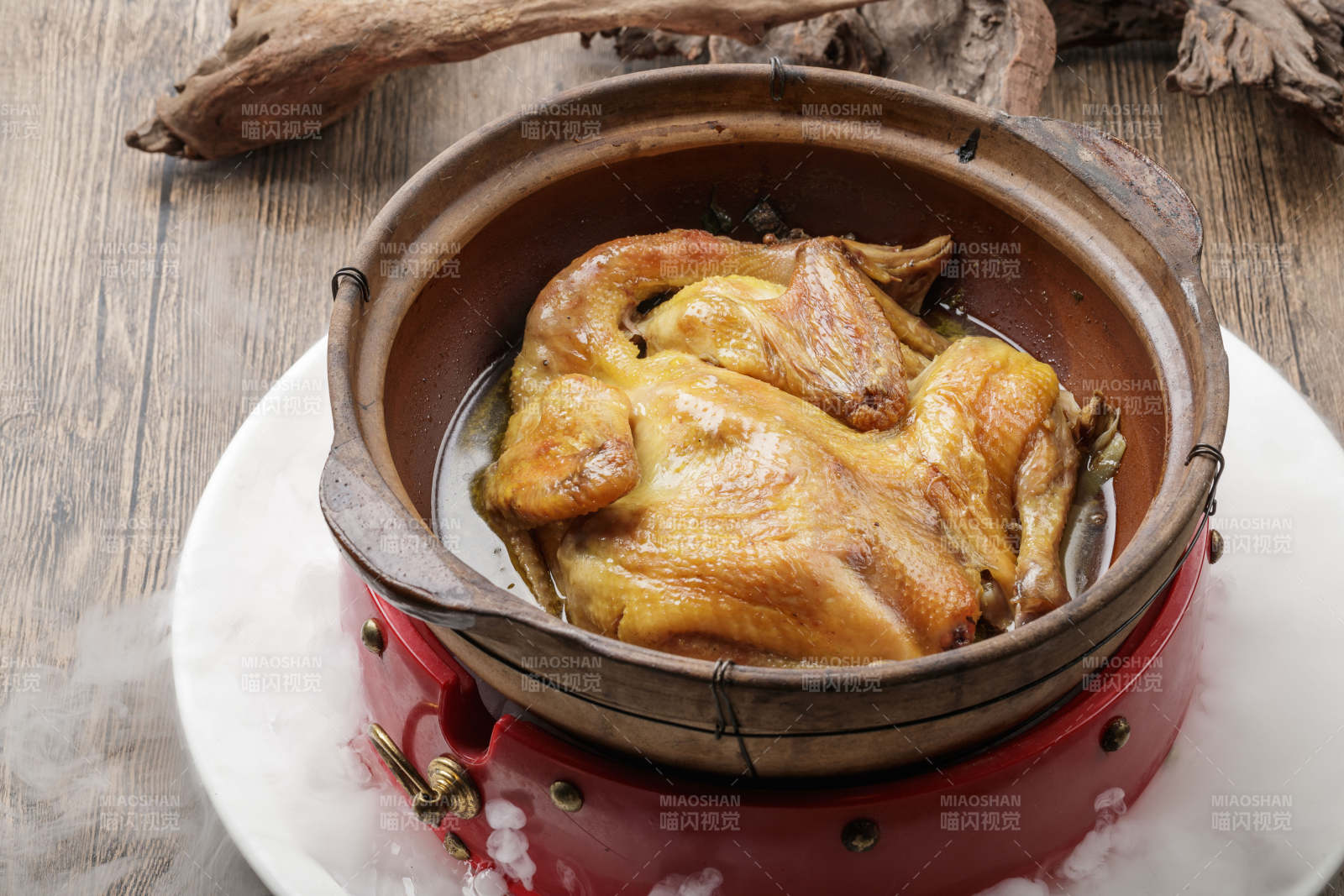生啫砂锅土鸡煲图片