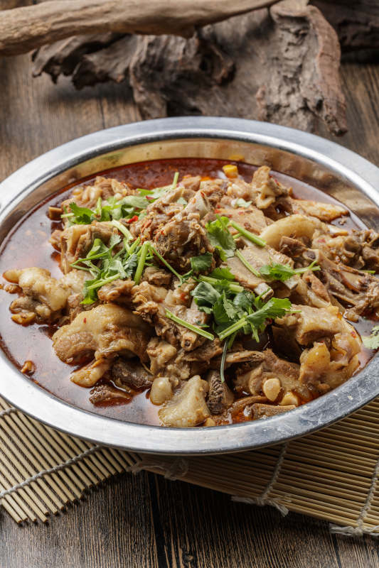 铁锅红焖羊肉图片