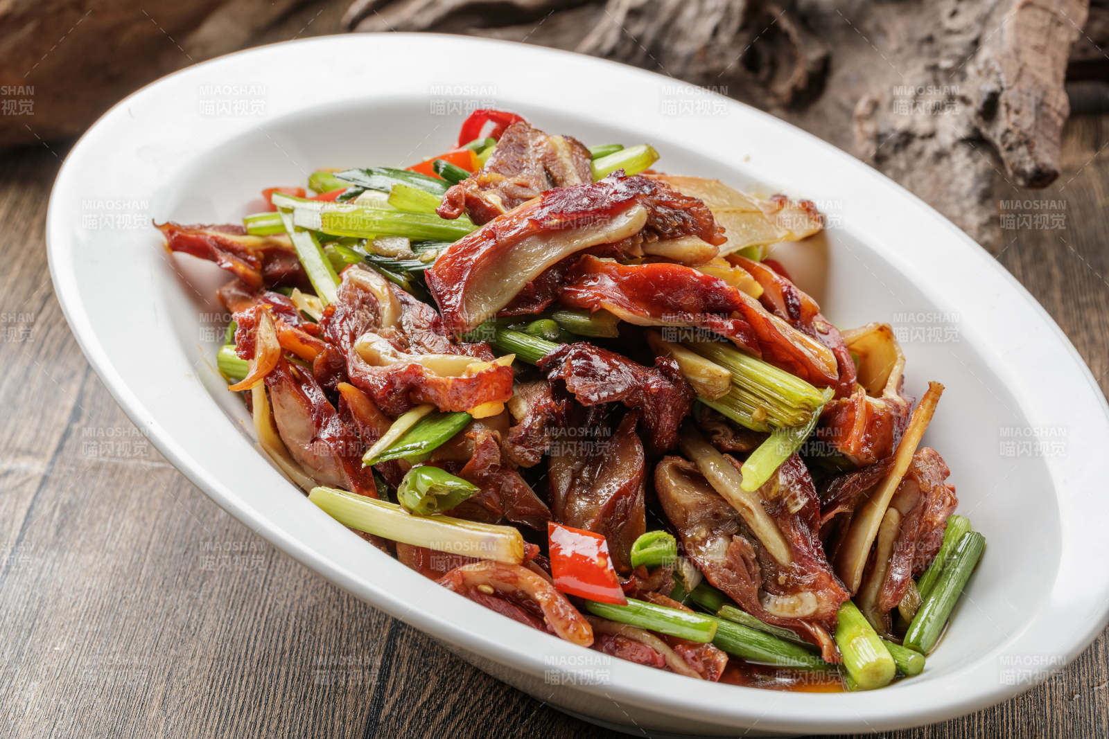 西芹香炒猪头肉图片