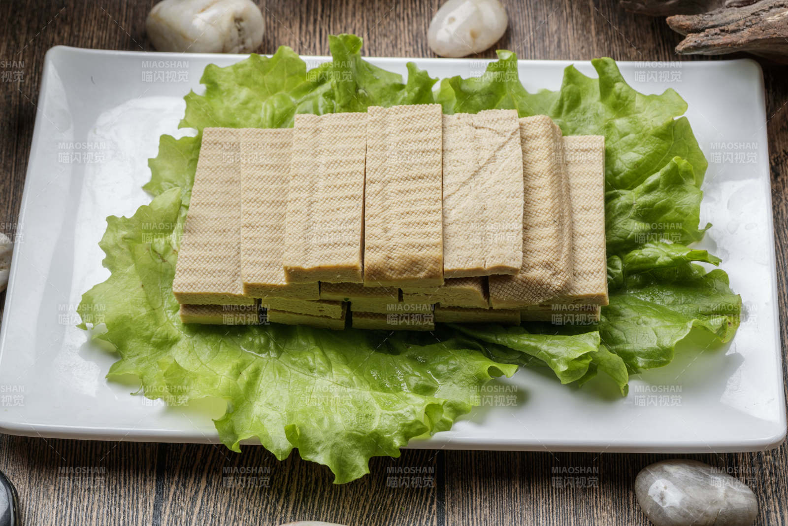 火锅食材涮豆干图片