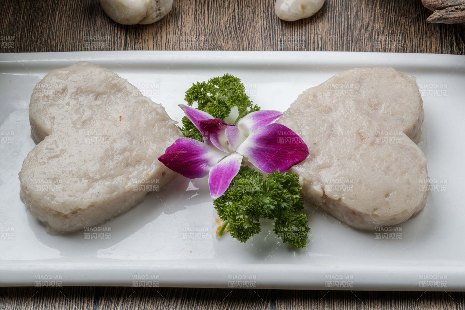 火锅食材心形虾泥鱼泥虾滑鱼滑图片