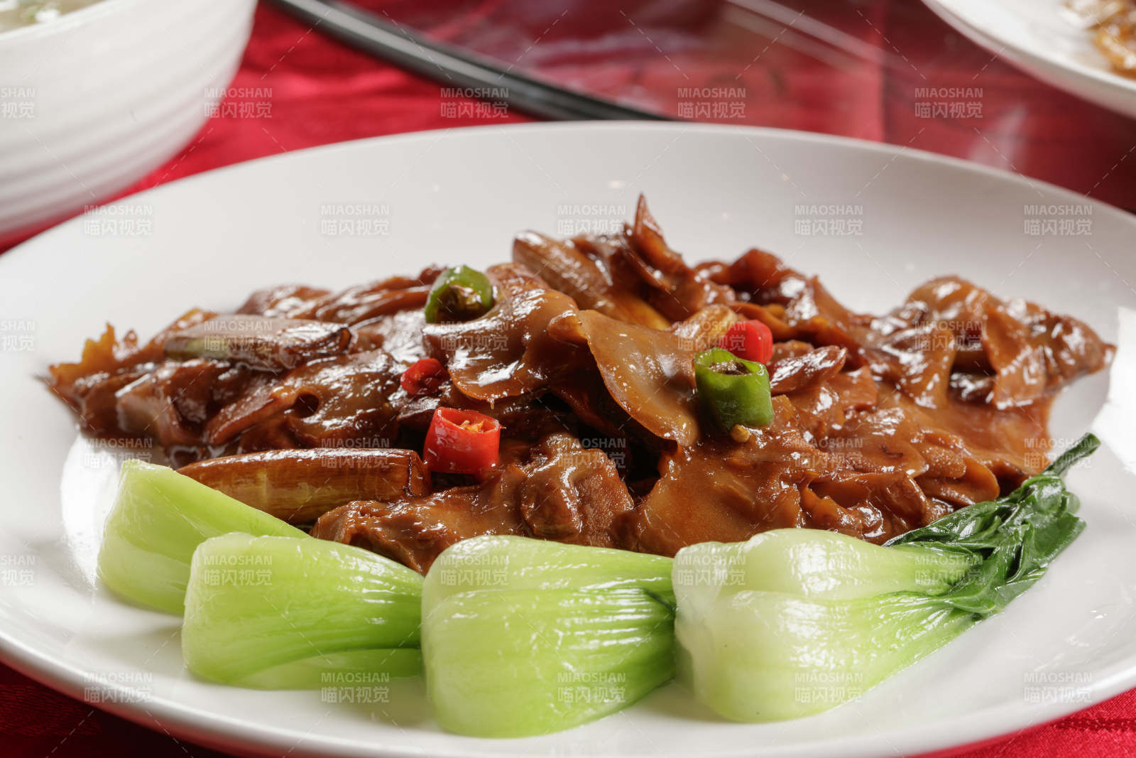 葱烧海参杏鲍菇图片