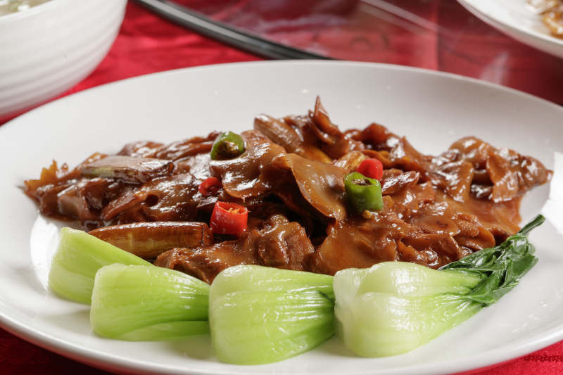 葱烧海参杏鲍菇图片