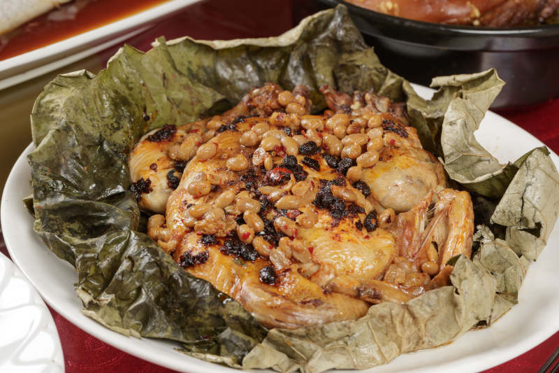 豆豉酱香荷叶鸡图片