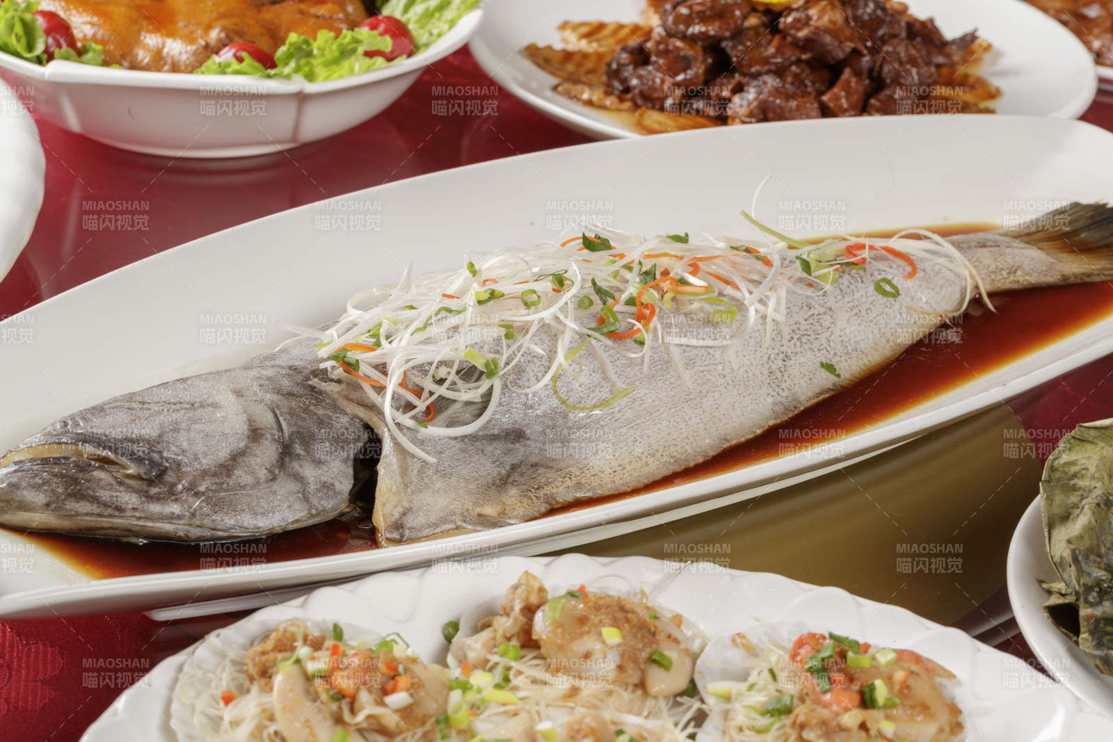 浇汁清蒸鲽鱼图片