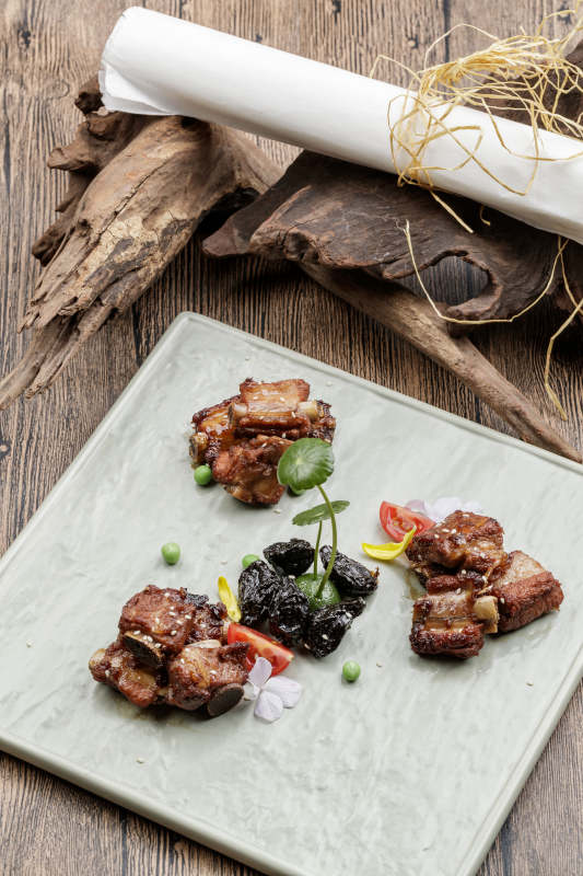 秘制酱香小排猪肋排图片