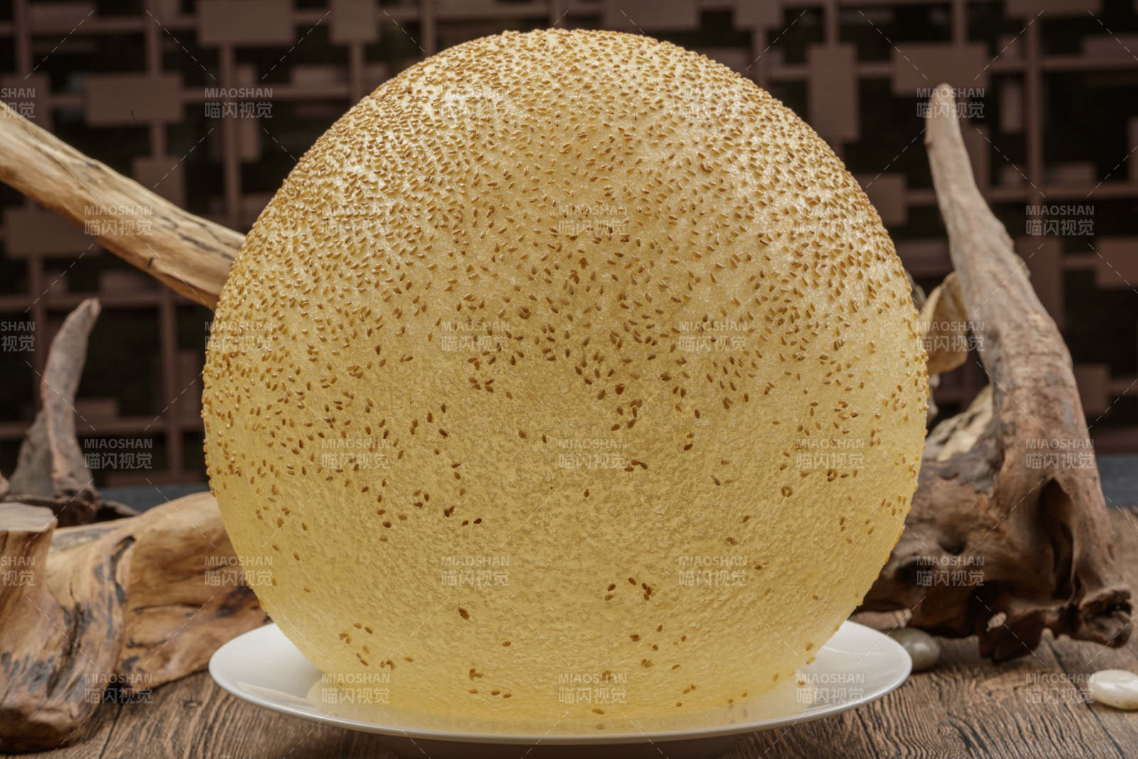 又香又酥的广式煎堆团图片