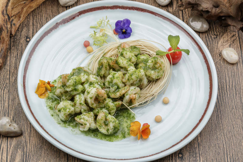 鲜山葵酱醸桃仁图片