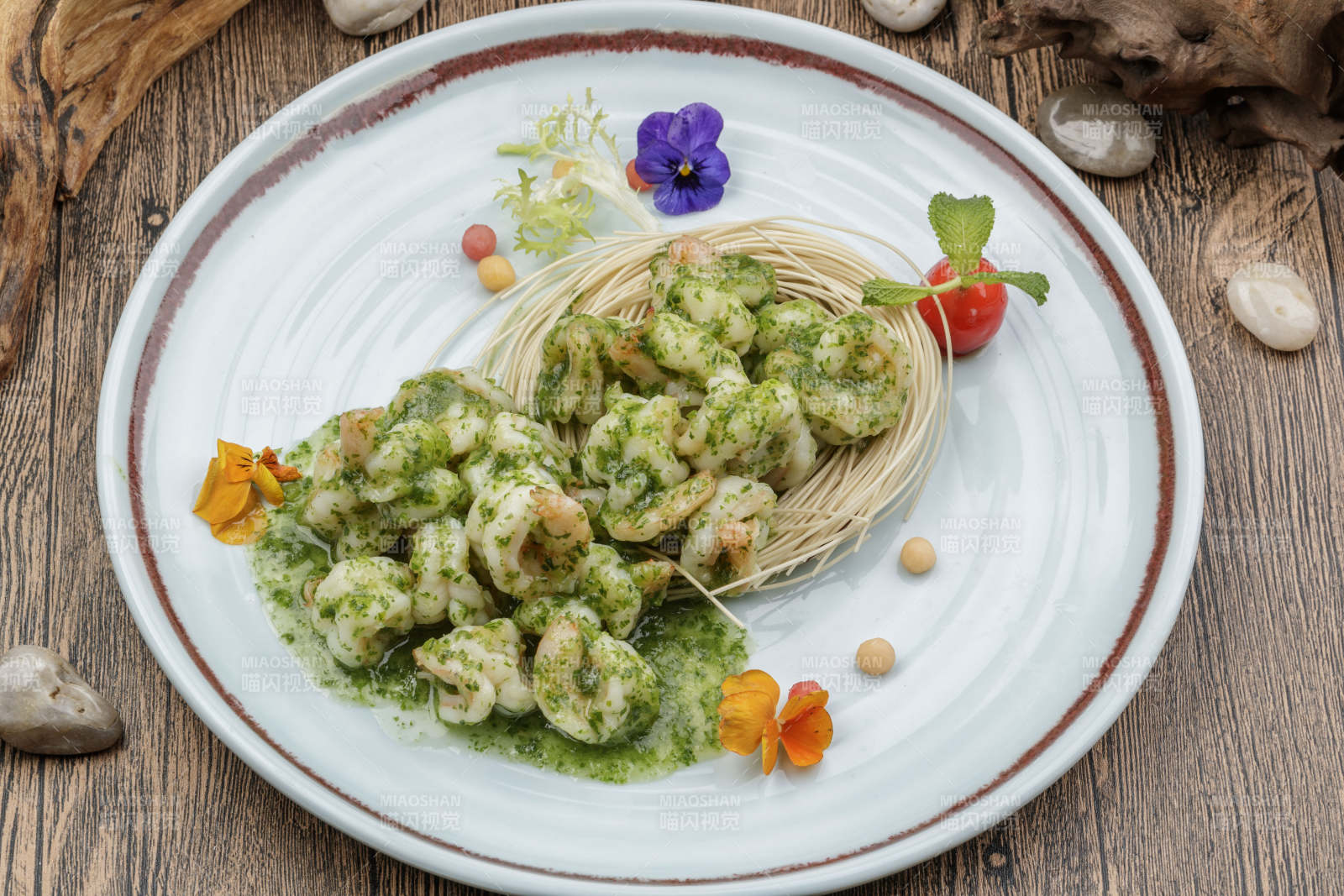 鲜山葵酱醸桃仁图片