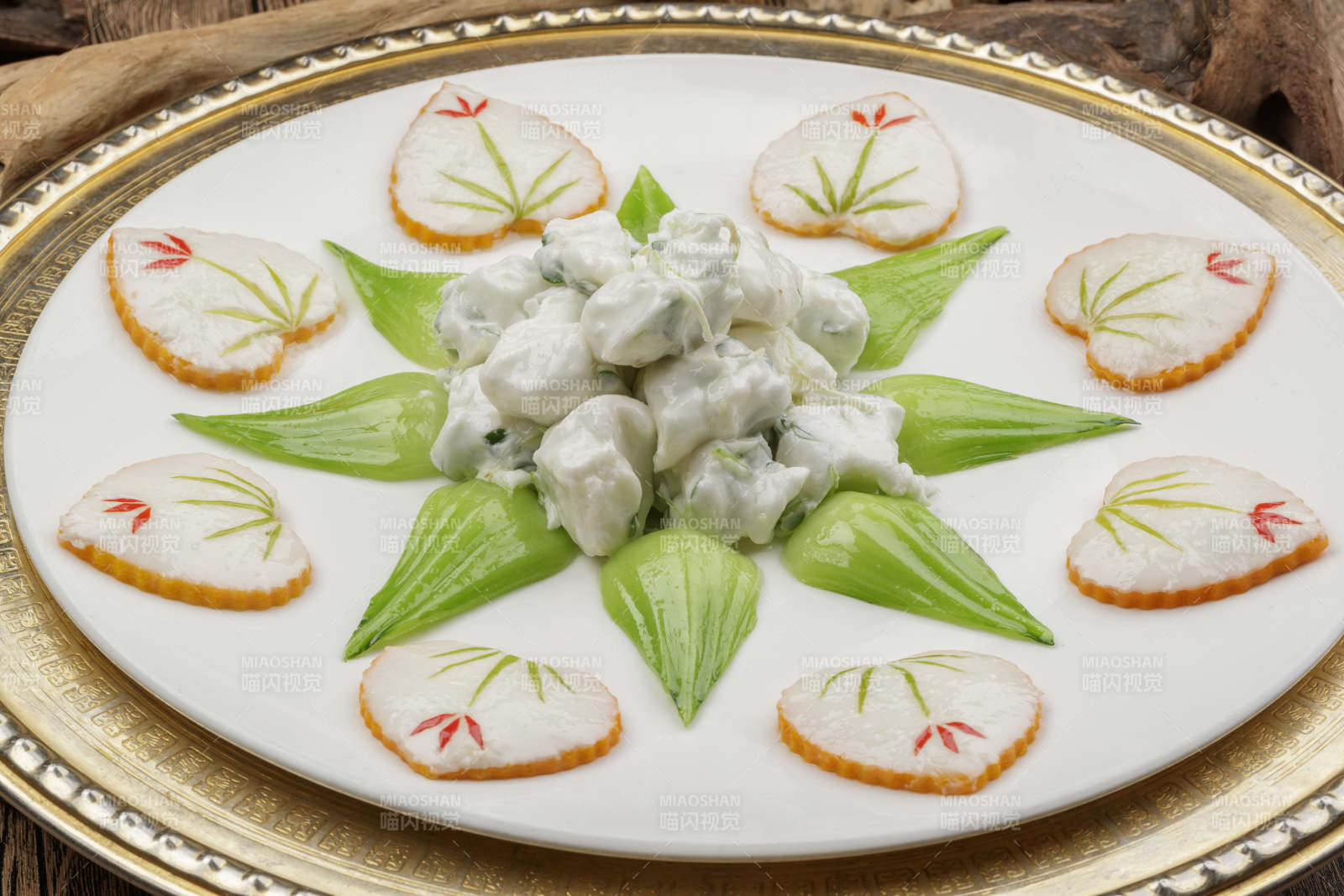 香椿芽炒飞龙图片