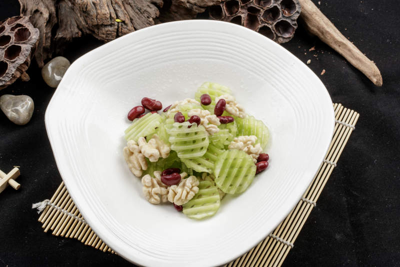 拌三宝莴笋桃仁红腰豆图片