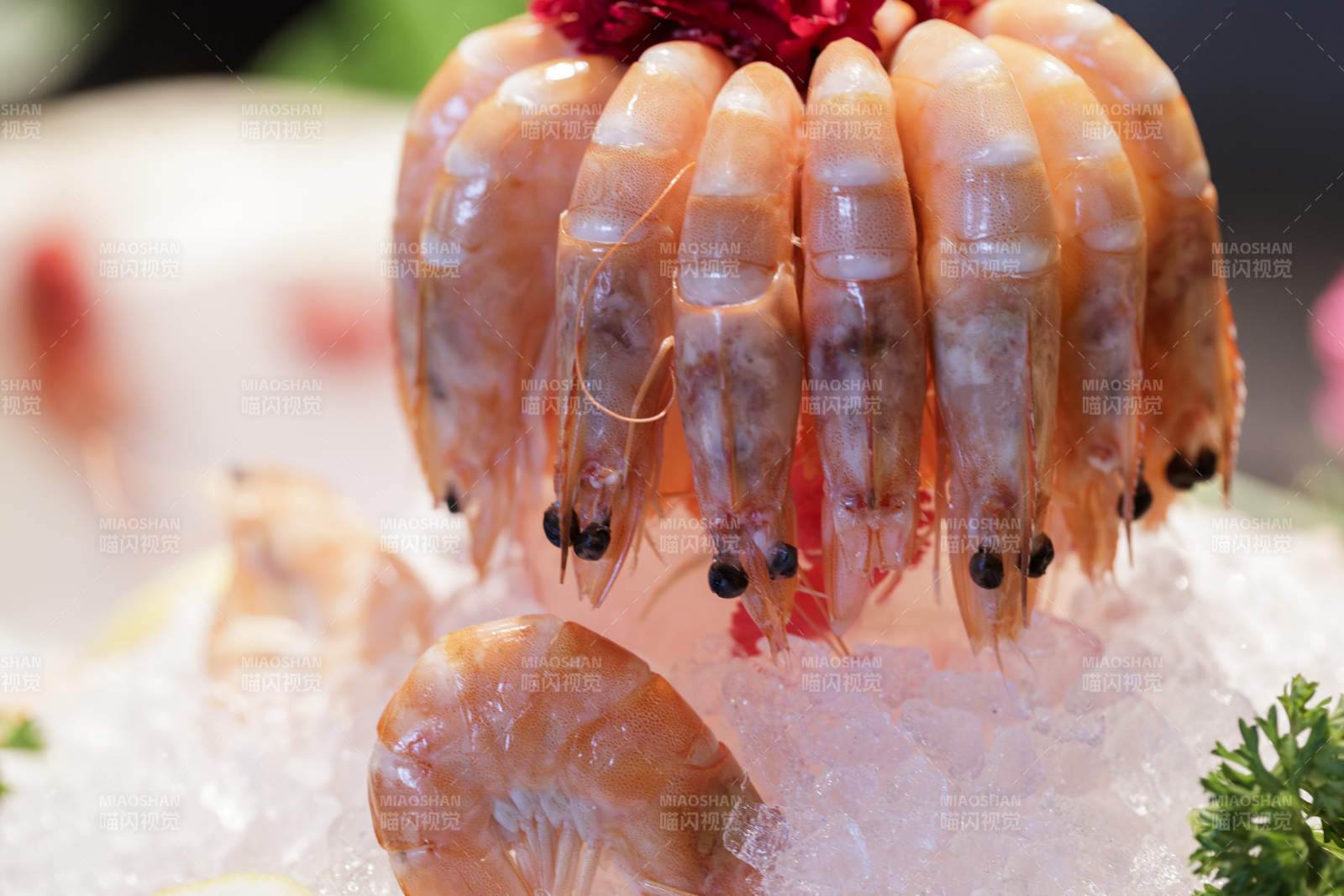 星级酒店高档自助餐料理餐台图片