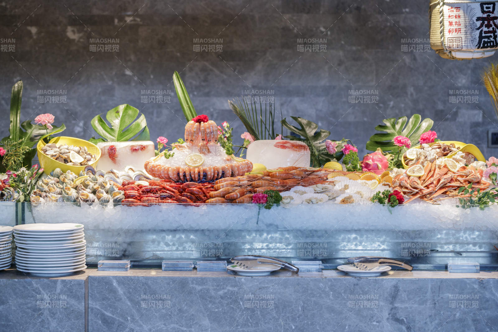 星级酒店高档自助餐料理餐台图片