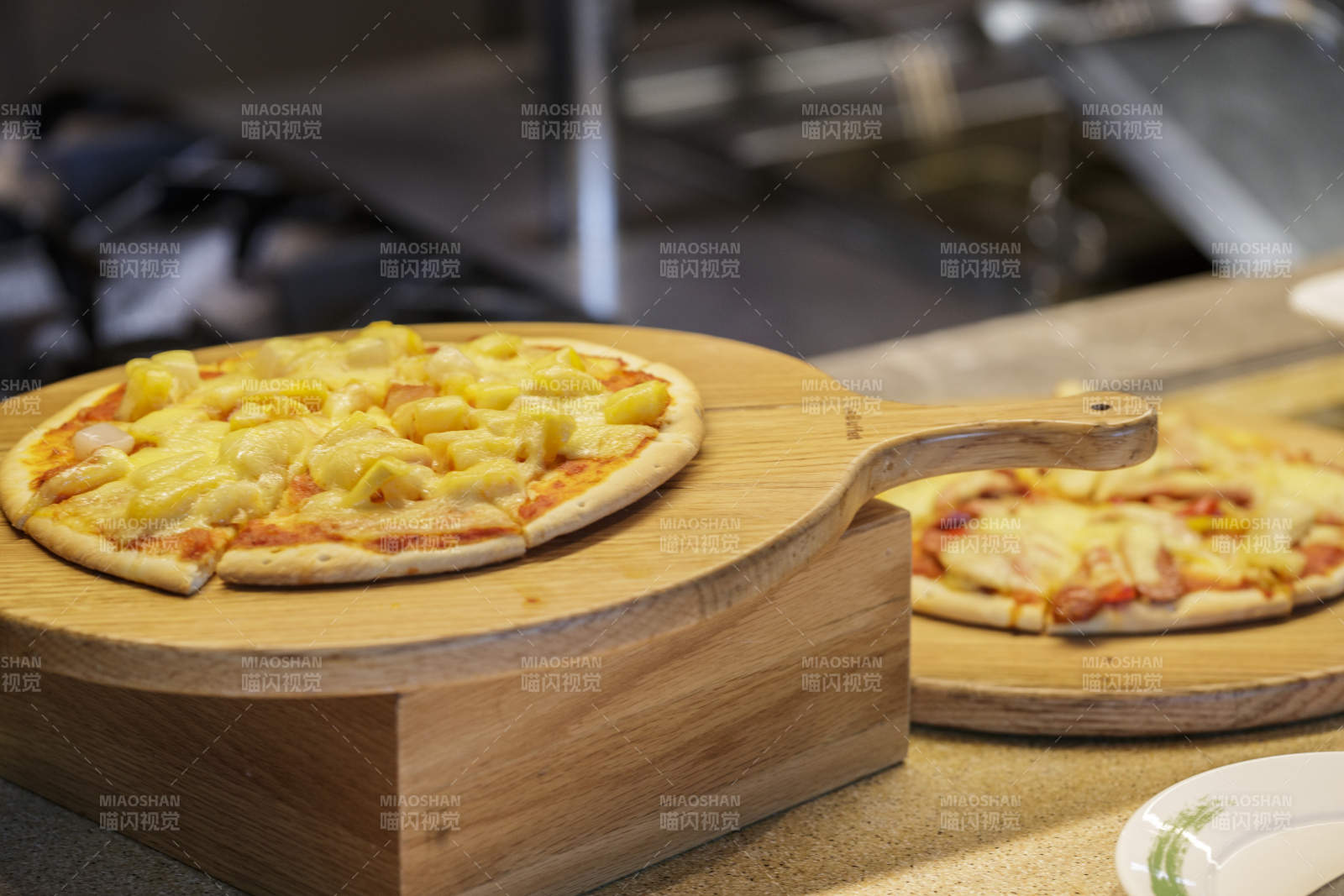 星级酒店高档自助餐料理餐台图片