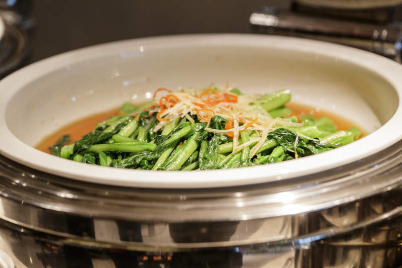 星级酒店高档自助餐料理餐台图片