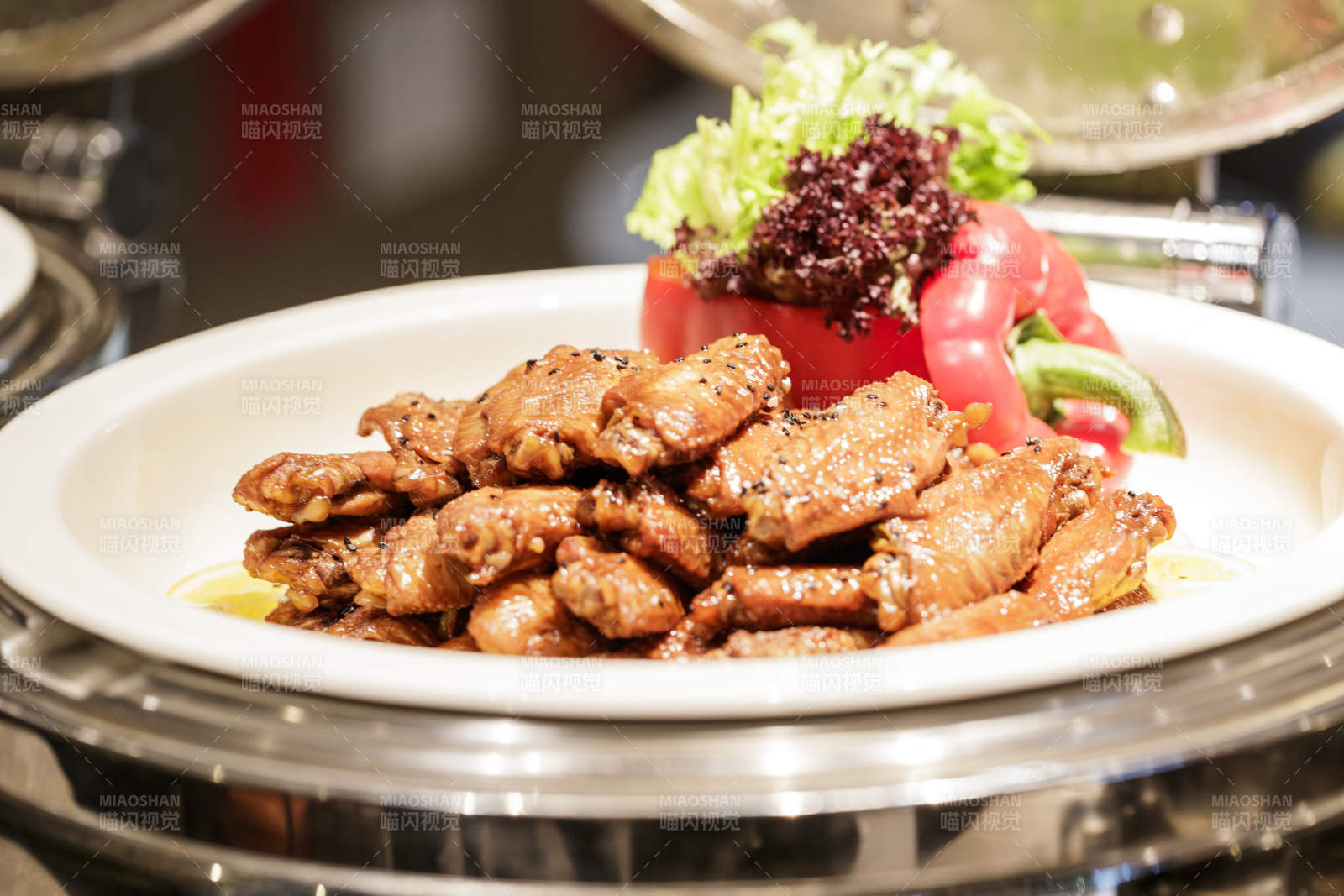 星级酒店高档自助餐料理餐台图片