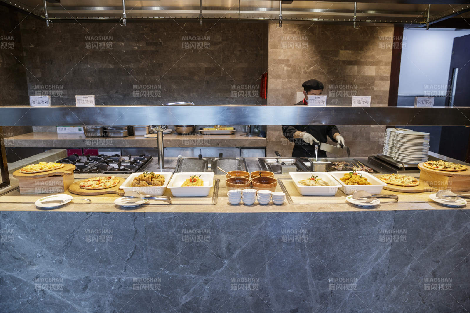 星级酒店高档自助餐料理餐台图片