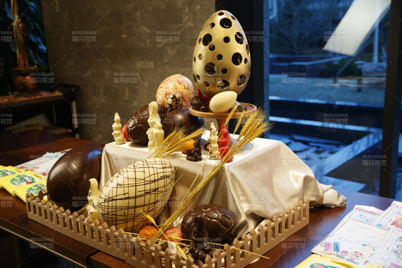 精美制作的复活节巧克力图片