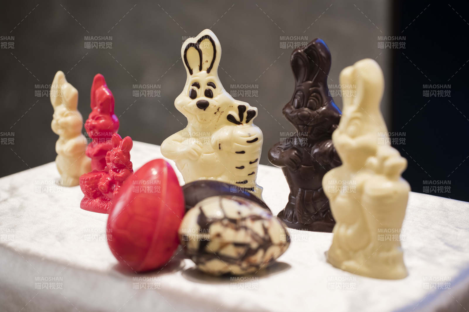 精美制作的复活节巧克力图片