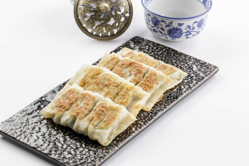 黑石盘装的美味素盒子图片