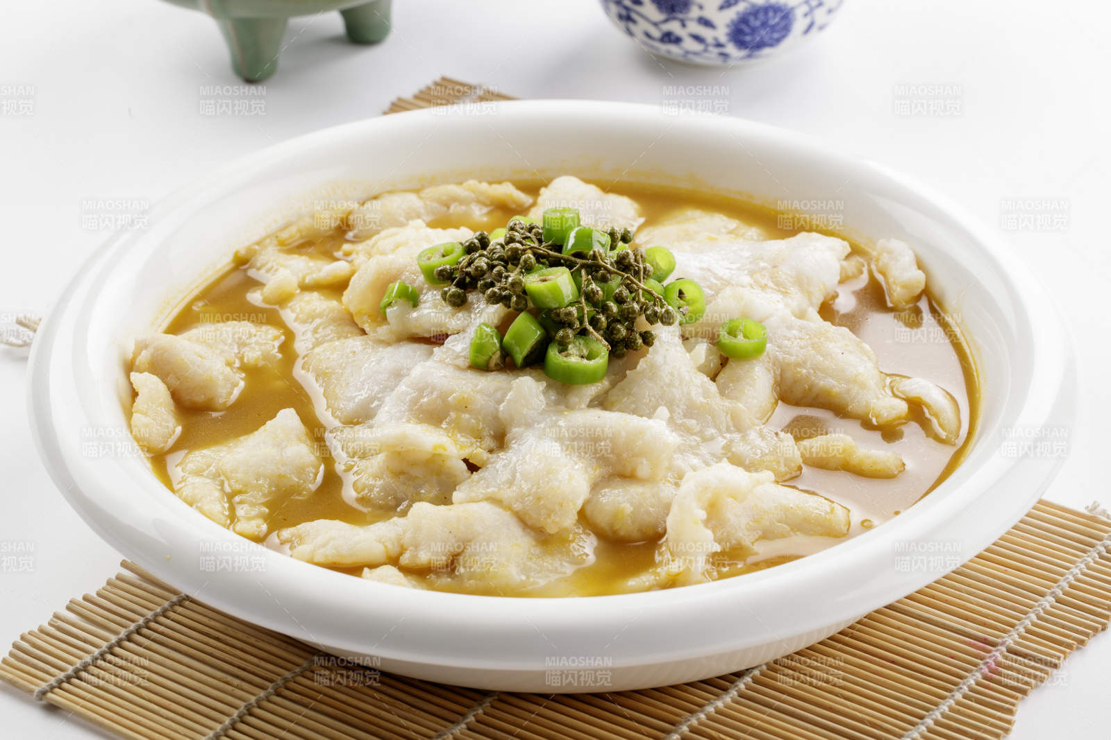 藤椒水煮巴沙鱼片图片