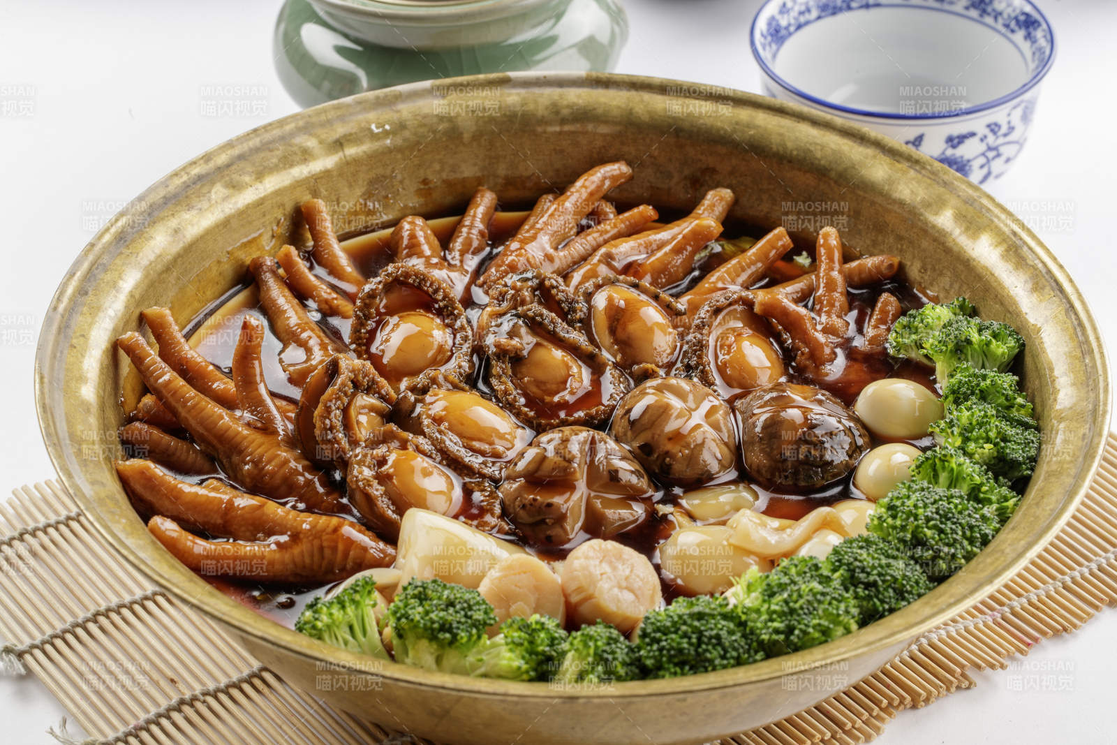 金盆陆海空凤爪鲍鱼鸽子蛋香菇图片